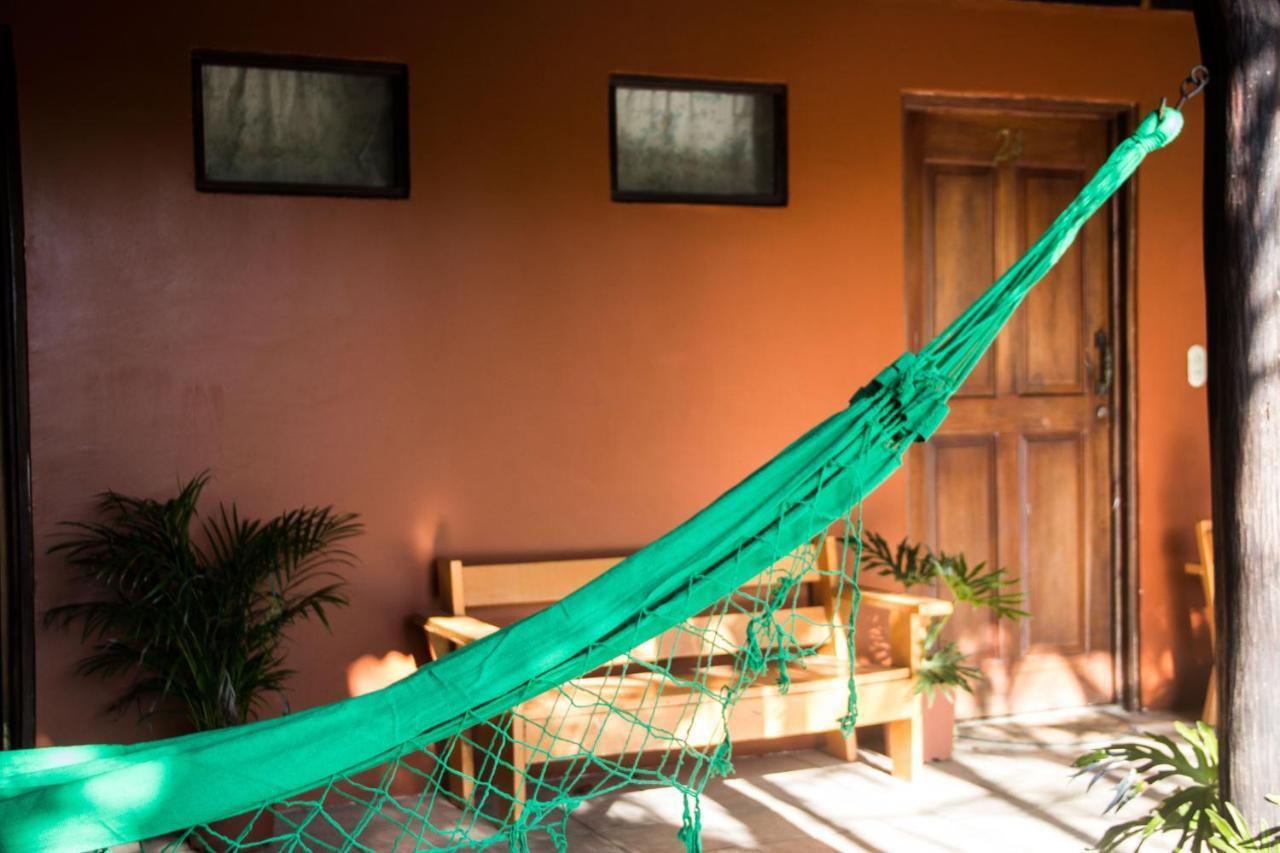 Tsunami Hostel Tamarindo Kültér fotó